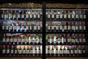 Gdo: nei primi tre mesi e mezzo del 2020 vendite di vino su del +6,9% a valore