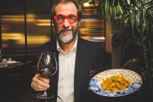 Da Platone a Hemingway, da Dante a Shakespeare, il vino per i più grandi autori di tutti i tempi Da Platone a Hemingway, da Dante a Shakespeare, il vino per i più grandi autori di tutti i tempi