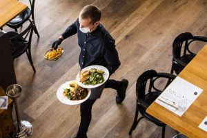 Nel 2020 la ristorazione nel mondo ha fatturato 1.921 miliardi di euro, il 48% in Asia Pacifica