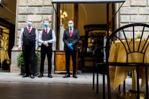 La crisi della ristorazione costa 9,6 miliardi ai produttori di cibo e vino d&rsquo;Italia