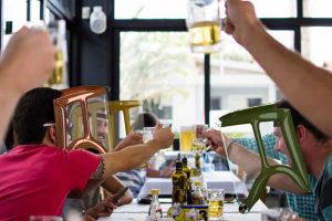 La “nuova vita” con il Covid-19, fatta di oggetti prima poco diffusi, e oggi sempre più necessari