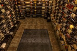 60.000 bottiglie di vini di Langa, d’Italia e del mondo: la cantina del Ciau del Tornavento