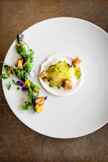 Lo chef pluristellato francese Yannick Alléno firma il nuovo menù del Fre