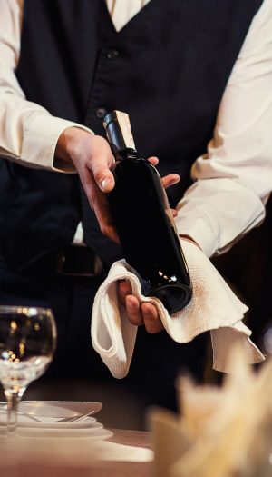 &ldquo;Serve un nuovo patto con la ristorazione per difendere il valore del vino italiano&rdquo;