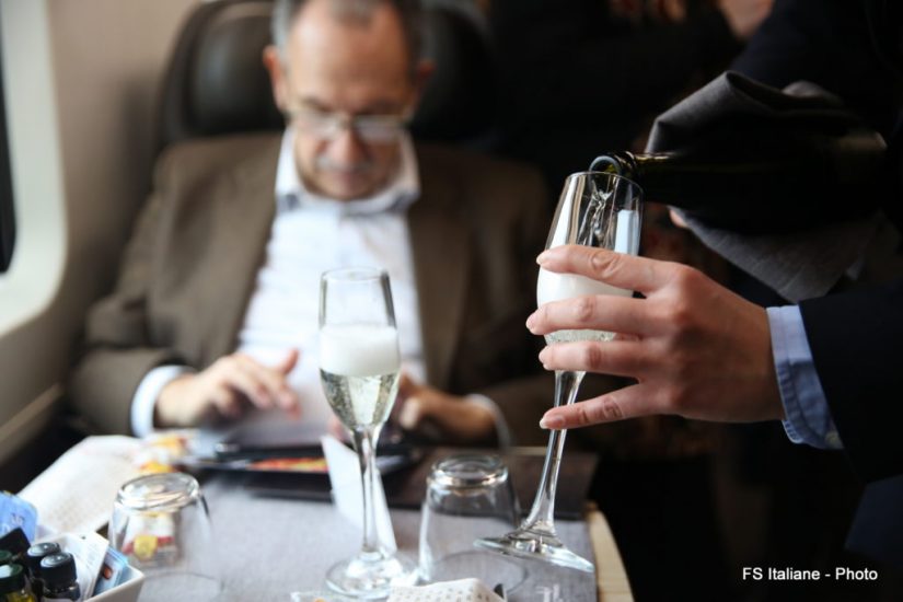 In tempo di Covid, niente Prosecco in carrozza sulle Frecce di Trenitalia...