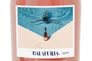 Tormaresca, le etichette del rosato salentino Calafuria, con gli scatti di Piero Percoco