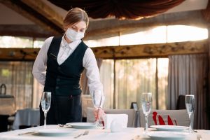 Il mondo della ristorazione ancora in profonda crisi: a luglio 2020 solo 56.920 assunzioni Il mondo della ristorazione ancora in profonda crisi: a luglio 2020 solo 56.920 assunzioni