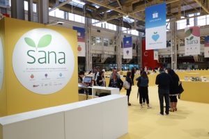 L’Italia del bio, settore che traina i consumi in Gdo, ed è al centro del Farm2Fork europeo