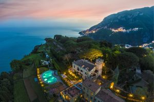 Gli eventi del vino ripartono da Villa Cimbrone, con i vini di Allegrini e Feudi di San Gregorio