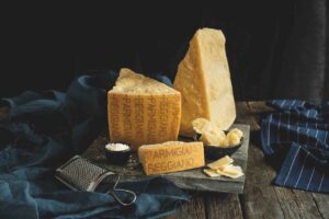 Parmigiano Reggiano più forte del Covid: +6,1% in Italia e +11,9% all’estero nel primo semestre 2020