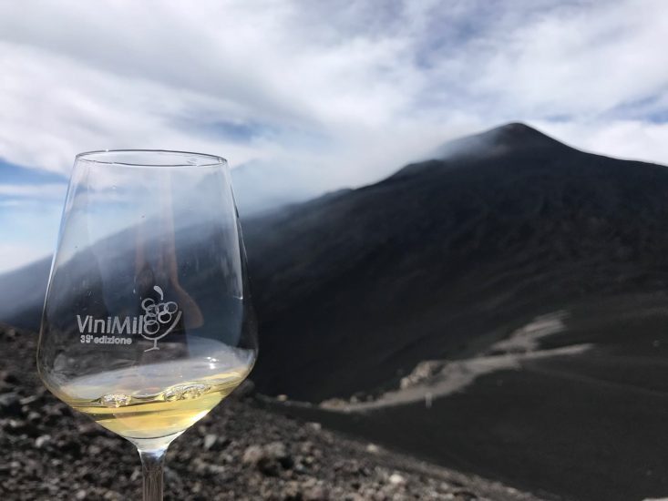 “ViniMilo”, l’evento enogastronomico più longevo della Sicilia a Milo sull’Etna, terra d’elezione dell’Etna Bianco Superiore Doc (ph: Melamedia)