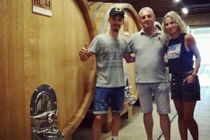 Julian Alaphilippe e Anna Van Der Breggen, campioni di ciclismo, stregati da Montalcino