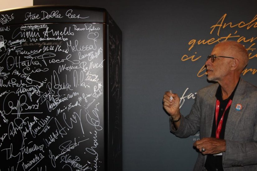 Gabriele Salvatores tra le 105 firme vip 