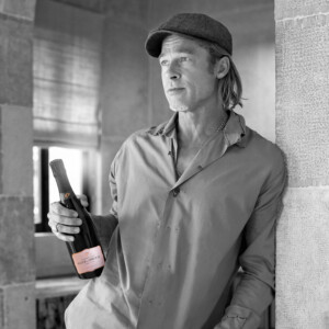 Cr&eacute;dit Agricole investe nel vino di Brad Pitt: acquisita quota di minoranza in Ch&acirc;teau Miraval