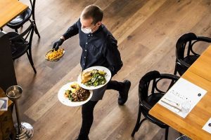 Michelin, nel mondo è aperto solo il 36% dei ristoranti stellati. Ma che abisso tra Europa e Asia