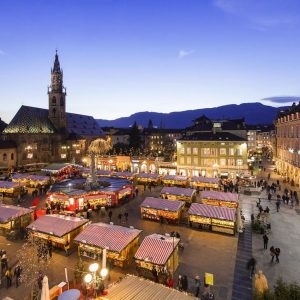 Viaggi a dicembre: gli italiani partono, ma il potere d’acquisto è in calo