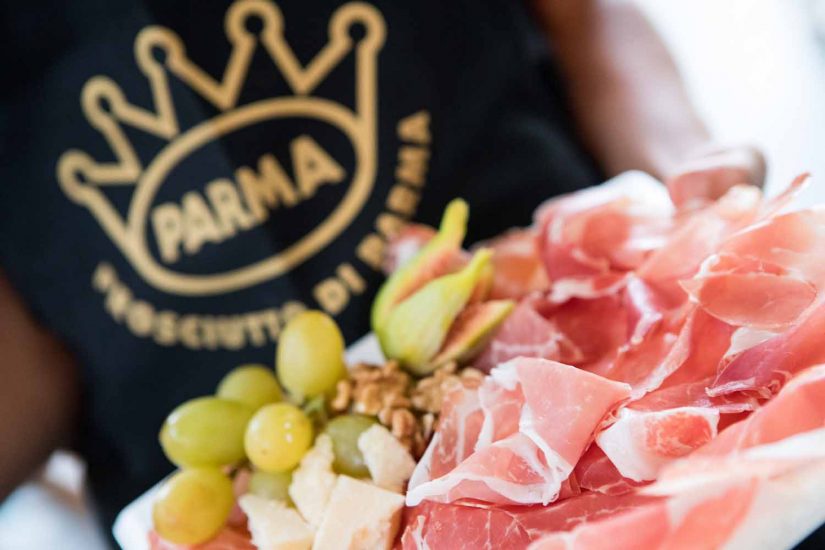 Pizza Napoletana, lasagne e Prosciutto di Parma: il made in Italy al top per CNN Traveller