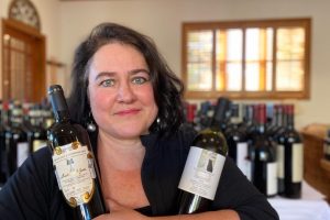 Monica Larner, tra territori da scoprire e grandi classici, in un’Italia del vino sempre migliore Monica Larner, tra territori da scoprire e grandi classici, in un’Italia del vino sempre migliore