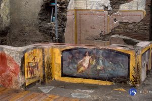 Sorpresa Pompei, nel lockdown delle feste svela al mondo antichità e bellezza della convivialità