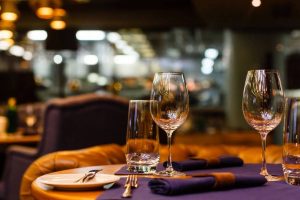 Conti in profondo rosso, per la ristorazione italiana. Che vede nero per il futuro