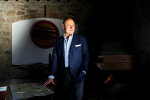 La distribuzione in sinergia con altri produttori di vino “familiari”: la rotta di Rocca delle Macìe La distribuzione in sinergia con altri produttori di vino “familiari”: la rotta di Rocca delle Macìe