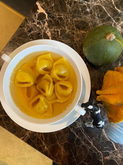 Tortellini Classici in brodo di cappone di Boer, a Milano