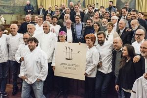 &ldquo;Perch&eacute; condannare la ristorazione&rdquo;? Gli Ambasciatori del Gusto non ci stanno