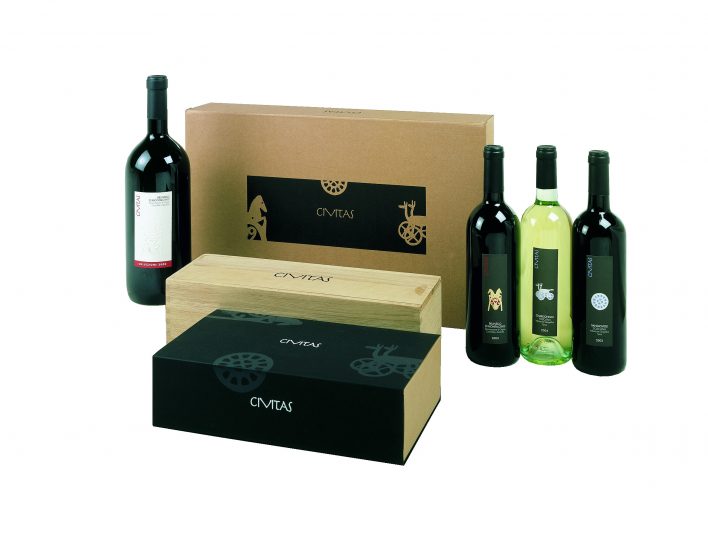 Le bottiglie dedicate al progetto Civita di Caparzo