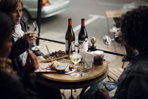 Pandemia e vino: stop totale alla vendita di alcolici in Sudafrica, a tempo indeterminato