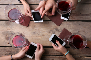 Wine e-commerce sells 1 bottle out of 10 worldwide, according to Nomisma Wine Monitor data Wine e-commerce sells 1 bottle out of 10 worldwide, according to Nomisma Wine Monitor data