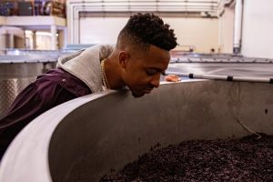 Tra parquet e Pinot Nero: C.J. McCollum, la stella Nba che produce il suo vino in Oregon