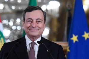 Via libera alle vendite in enoteca dopo le 18 e ristoranti aperti a cena: il vino scrive a Draghi Via libera alle vendite in enoteca dopo le 18 e ristoranti aperti a cena: il vino scrive a Draghi