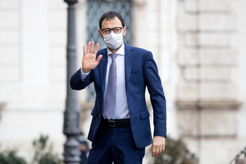 Il Ministro delle Politiche Agricole Stefano Patuanelli