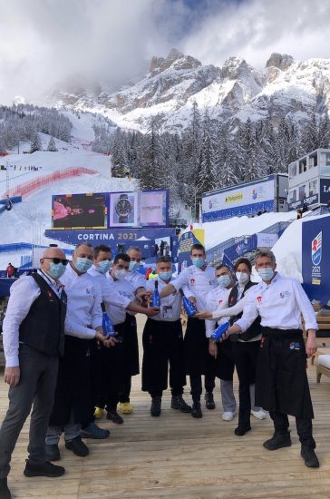 Lo Chef Team di Cortina brinda con il Prosecco Doc ai Mondiali di Sci e alle Olimpiadi Invernali 2026