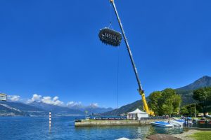 &ldquo;Dinner in the sky&rdquo;, il ristorante a 50 metri d&rsquo;altezza per mangiare sospesi tra cielo e acqua