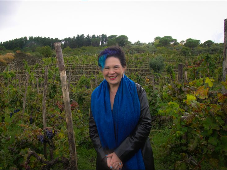 Fongyee Walker, la prima Master of Wine cinese, “Cicerone” di “Carpe Vinum”