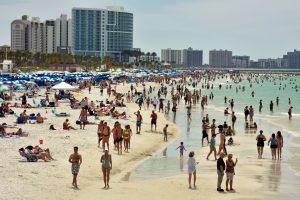 Florida, il ritorno alla normalità in Usa inizia da qui, tra i tavoli dei ristoranti