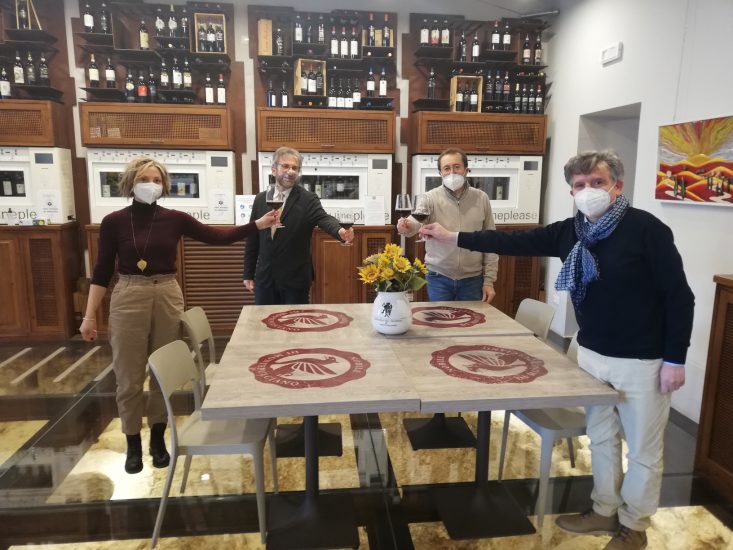 La firma del protocollo tra Consorzio del Vino Nobile e Pefc Italia