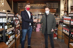 Vino, il futuro è il fuori casa (abbinato all’on line): la rotta tracciata da Signorvino Vino, il futuro è il fuori casa (abbinato all’on line): la rotta tracciata da Signorvino