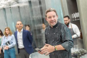 La crisi della ristorazione fa una vittima illustre: Albert Adri&agrave; chiude i locali di El Barri