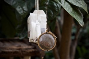 Bevande “tout court” tra benessere e versatilità: gli infusi conquistano gli italiani e il mercato