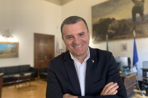 “Il decreto sulla sostenibilità del vino in arrivo, sui dossier in Europa stiamo lavorando”