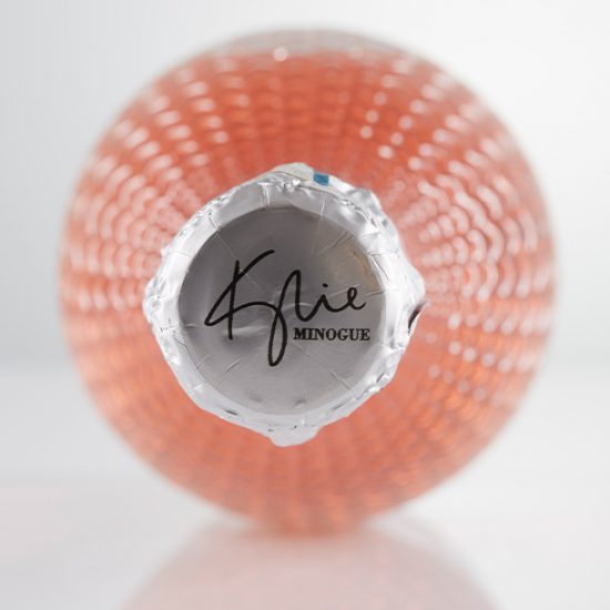  Anche Kylie Minogue lancia il suo Prosecco, in versione rosè. Firmato Zonin