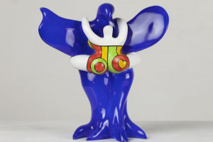 Nell’anno dedicato a Niki de St Phalle, Monteverro ospita un’opera dell’artista franco-americana