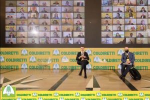 Il Ministro della Transizione Ecologica Roberto Cingolani: “l’agricoltura sarà sempre più smart” Il Ministro della Transizione Ecologica Roberto Cingolani: “l’agricoltura sarà sempre più smart”