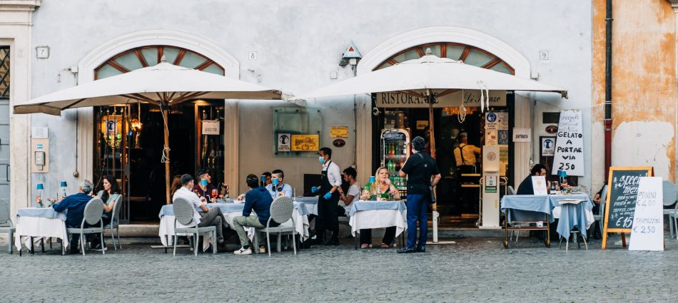 Il 26 aprile può ripartire il servizio al tavolo all’aperto, ma solo in zona gialla