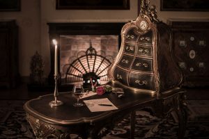 Una “notte da Napoleone” tra arredi stile impero, opere d’arte e il cocktail dedicato all’Imperatore