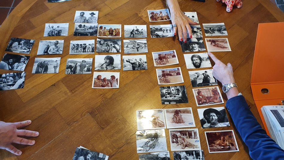 Foto e cimeli dedicati a Lo Chiamavano Trinità nella movie experience di Rocca delle Macìe