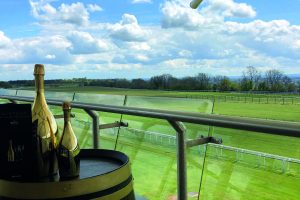 Il progetto Prosecco Bar di Bottega torna a “galoppare” negli ippodromi di Inghilterra