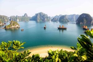Il Vietnam, meta esotica e mercato emergente del vino italiano Il Vietnam, meta esotica e mercato emergente del vino italiano